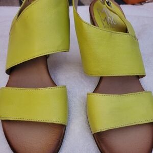 Yellow Leather Women's Sandals
